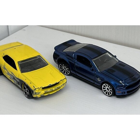 Vintage Hot Wheels Lot Of 17 Loose Vehicles 2000 to present Lamborghini Camaro + - Picture 9 of 16